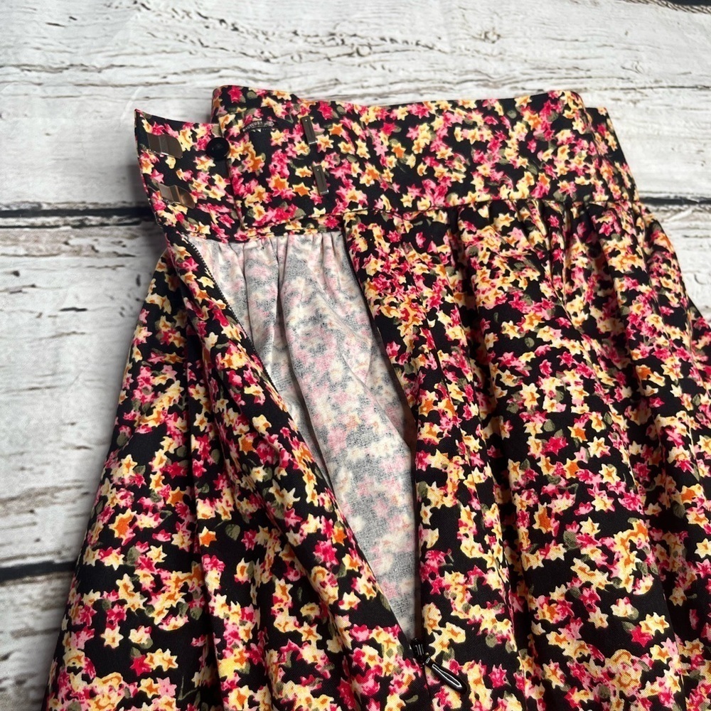 H&M Floral Print Midi Skirt Size 8 - Picture 5 of 10